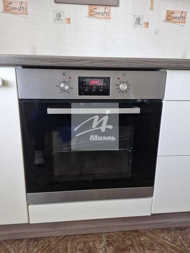 Продается 2-комнатная квартира, площадью 58.00 кв.м. Московская область, Одинцовский район, поселок городского типа ВНИИССОК, улица Рябиновая, дом 4