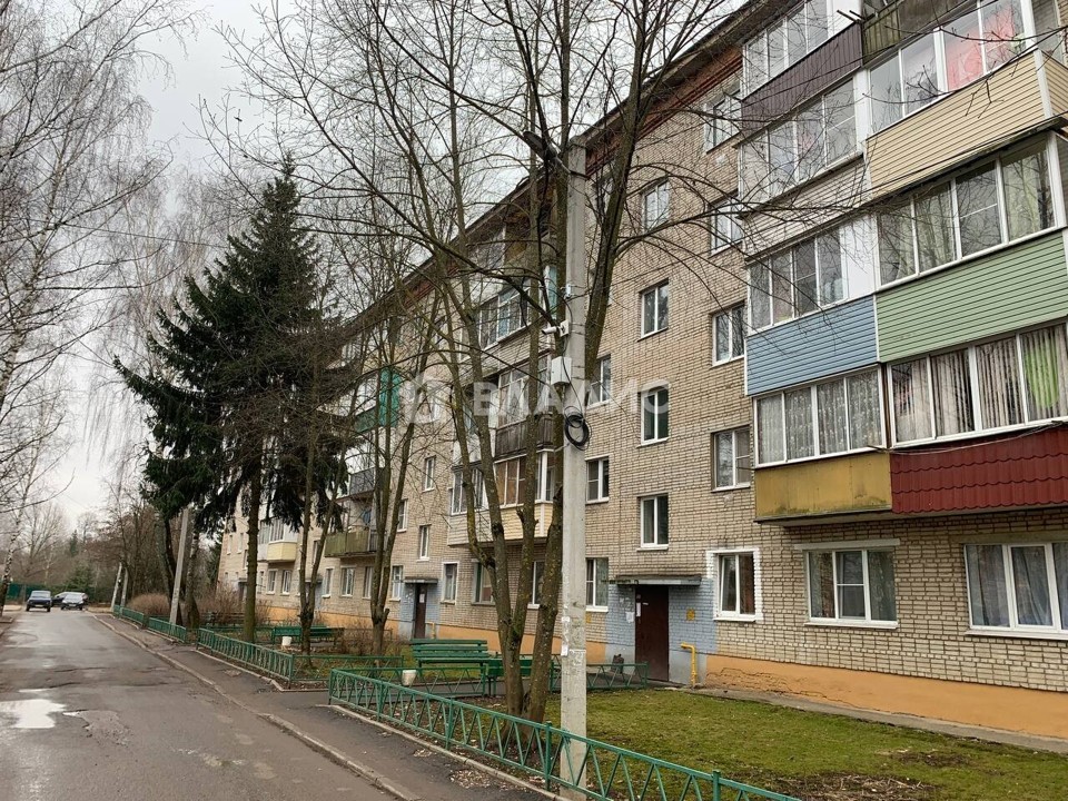 Продается 2-комнатная квартира, площадью 48.40 кв.м. Московская область, Пушкинский район, рабочий поселок Софрино, улица Микрорайон, дом 1