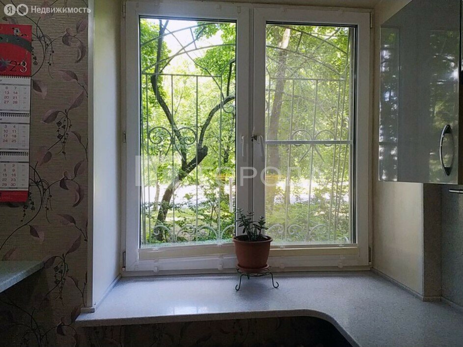 Продается 3-комнатная квартира, площадью 71.40 кв.м. Москва, улица 8-я Соколиной Горы, дом 13