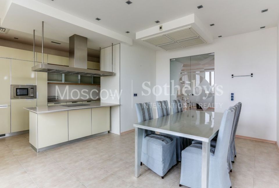 Продается 5-комнатная квартира, площадью 308.00 кв.м. Москва, улица Машкова, дом 1