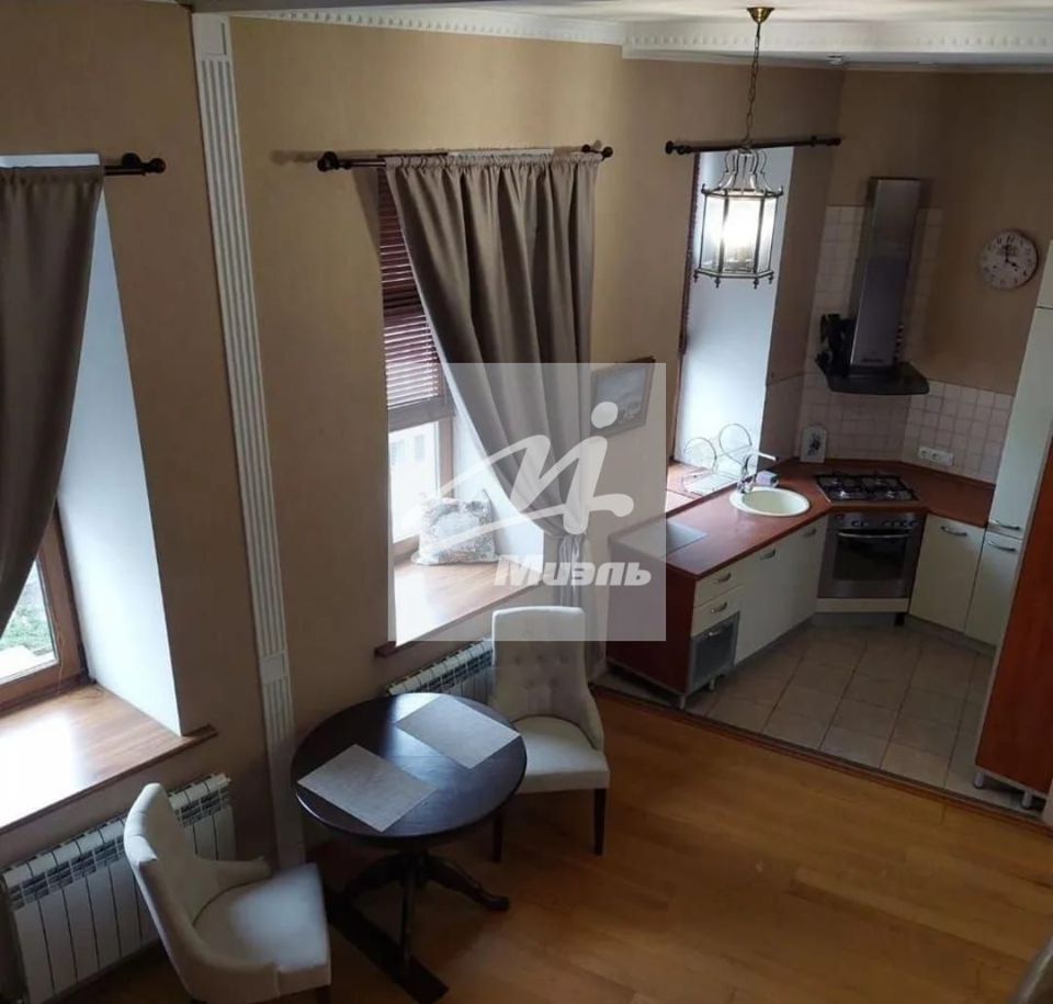 Продается 1-комнатная квартира, площадью 37.50 кв.м. Москва, улица Большая Ордынка, дом 68