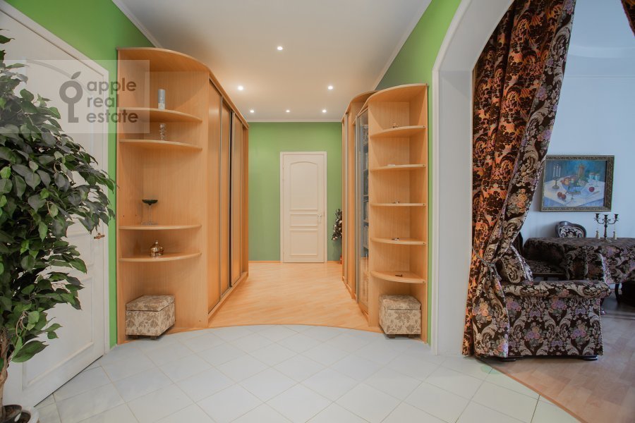 Продается 4-комнатная квартира, площадью 120.00 кв.м. Москва, переулок Козихинский Большой, дом 8