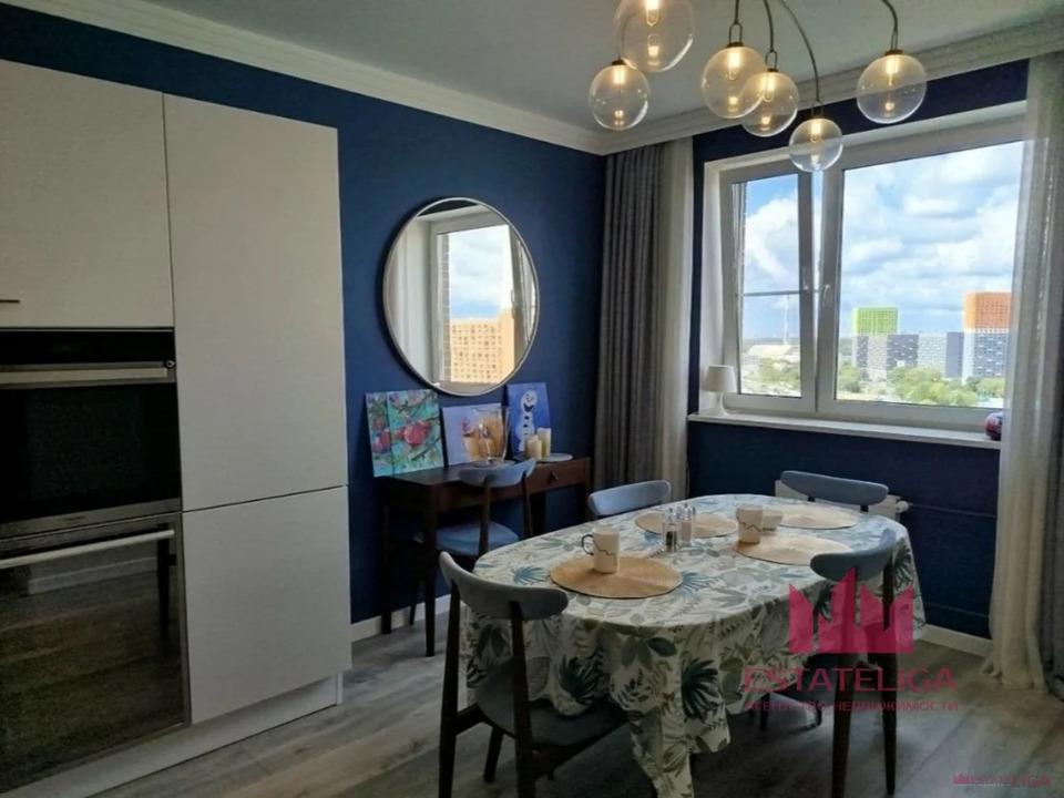 Продается 3-комнатная квартира, площадью 106.00 кв.м. Москва, улица Татьянин Парк, дом 15к2