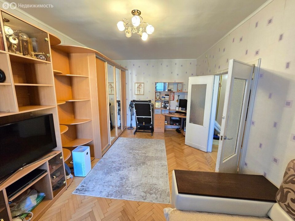 Продается 1-комнатная квартира, площадью 33.60 кв.м. Москва, Варшавское шоссе, дом 81к1