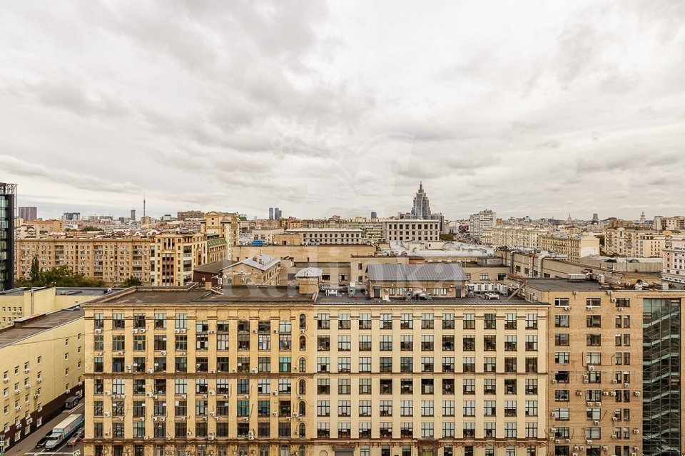 Продается 2-комнатная квартира, площадью 59.60 кв.м. Москва, улица Большая Садовая