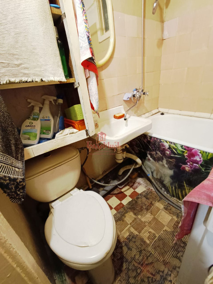 Продается 1-комнатная квартира, площадью 31.70 кв.м. Московская область, Сергиево-Посадский район, поселок Реммаш, улица Мира, дом 16