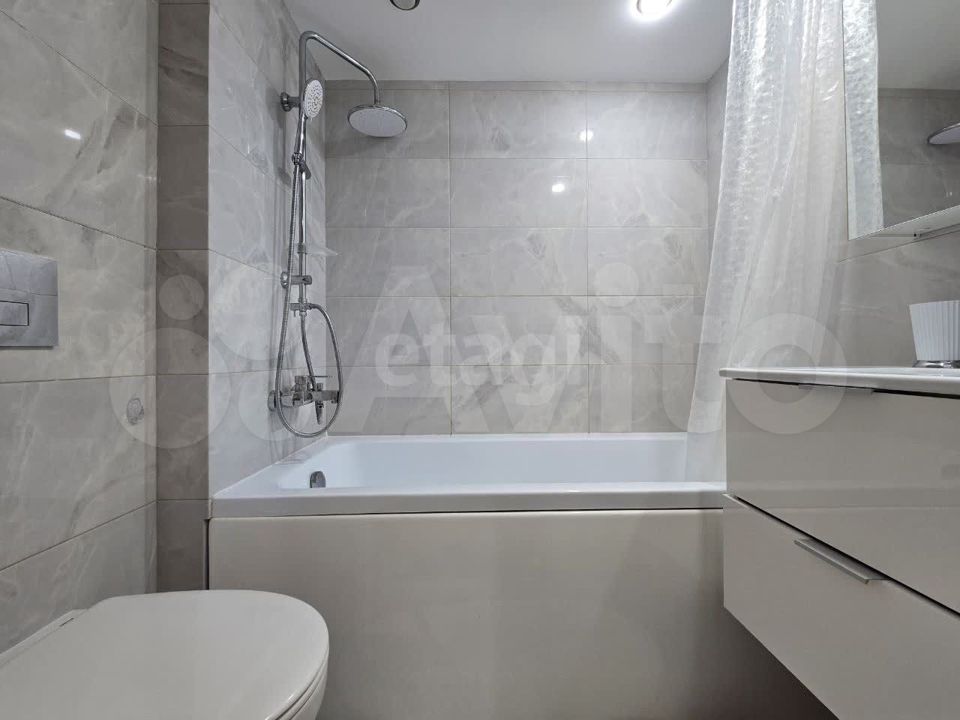 Продается 1-комнатная квартира, площадью 37.00 кв.м. Москва, улица Домодедовская, дом 4