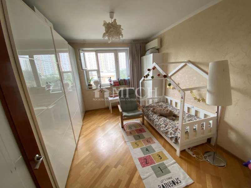 Продается 2-комнатная квартира, площадью 44.40 кв.м. Москва, улица Чечулина, дом 4