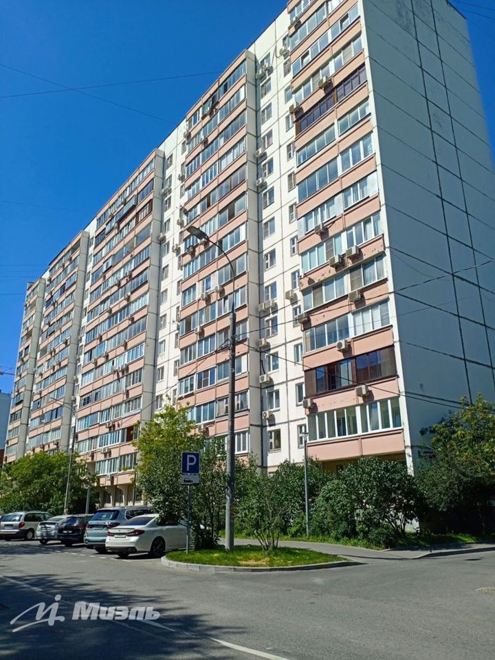 Продается 2-комнатная квартира, площадью 55.70 кв.м. Москва, улица Кастанаевская, дом 12к1