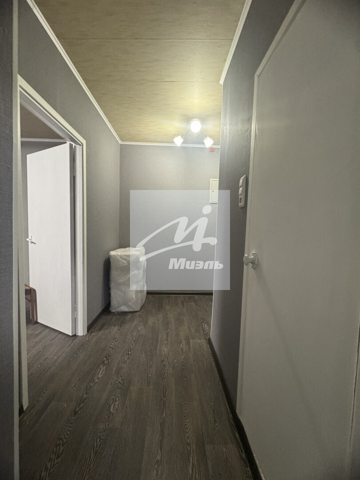 Продается 1-комнатная квартира, площадью 36.90 кв.м. Московская область, Солнечногорский район, поселок городского типа Голубое, улица Родниковая, дом 2