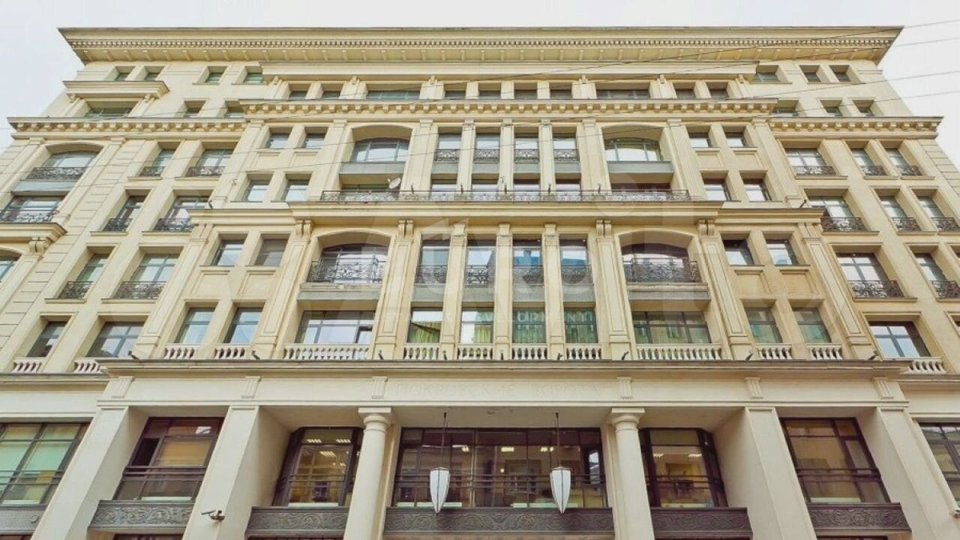 Продается 3-комнатная квартира, площадью 142.00 кв.м. Москва, переулок Казарменный, дом 3