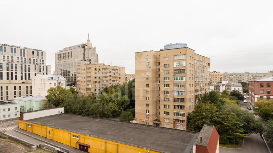 Продается 3-комнатная квартира, площадью 173.10 кв.м. Москва, переулок 1-й Смоленский, дом 17