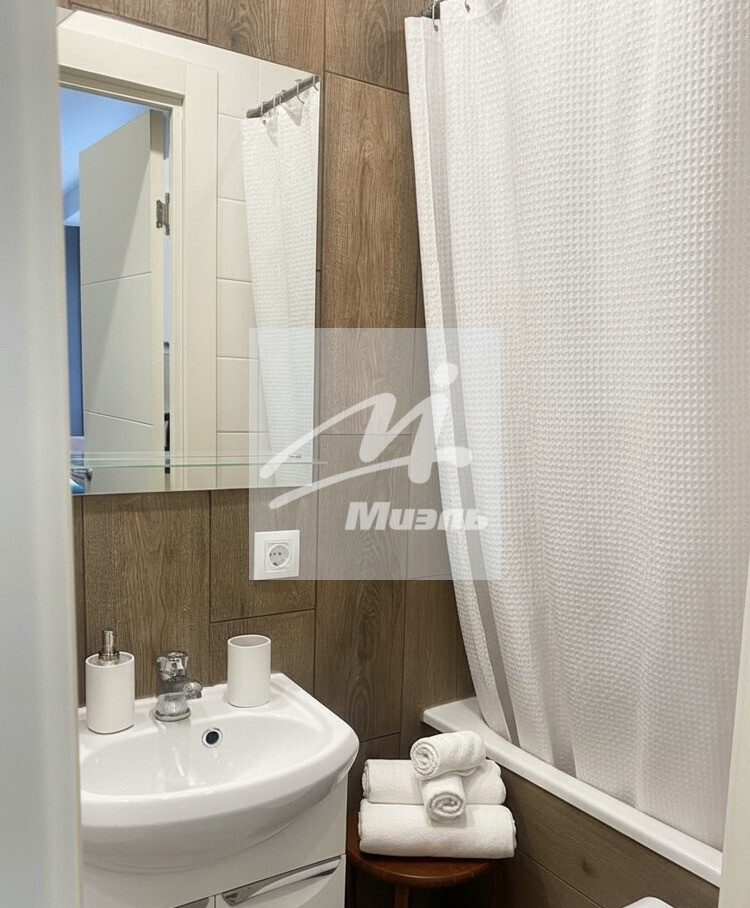 Продается 1-комнатная квартира, площадью 16.50 кв.м. Москва, улица 3-я Хорошёвская, дом 2с1