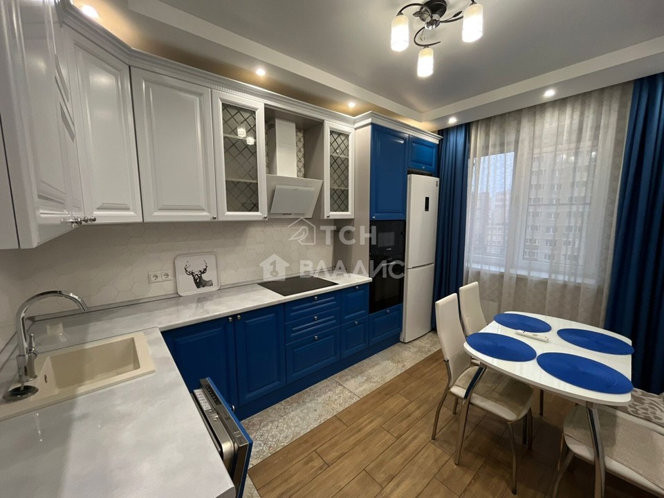 Продается 2-комнатная квартира, площадью 56.60 кв.м. Московская область, Лосино-Петровский городской округ, поселок Свердловский, улица Молодежная, дом 4