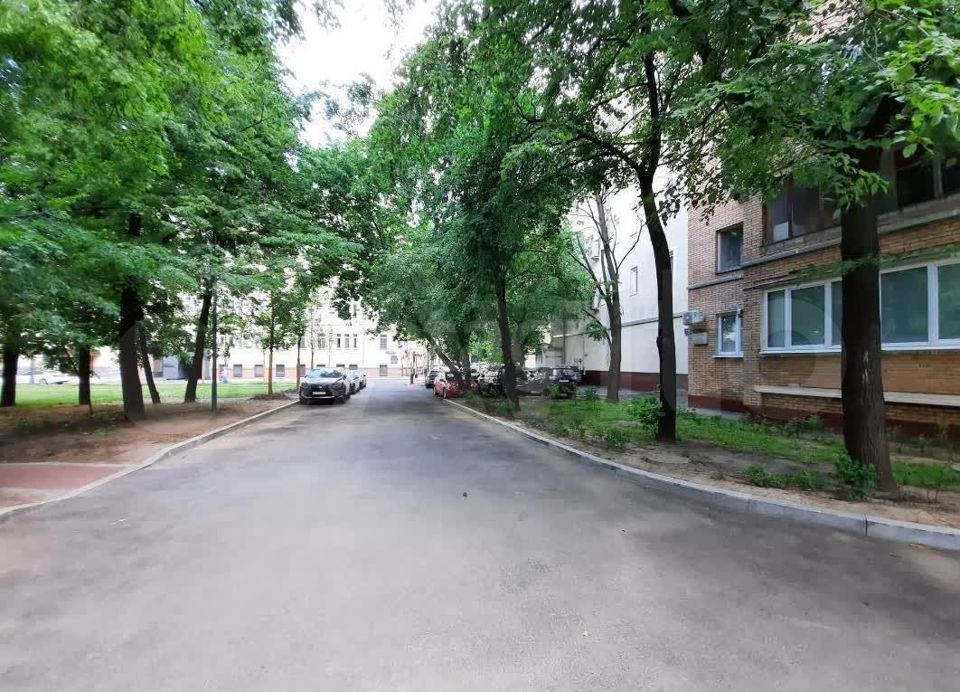 Продается 1-комнатная квартира, площадью 43.90 кв.м. Москва, переулок Козихинский Большой, дом 27с2