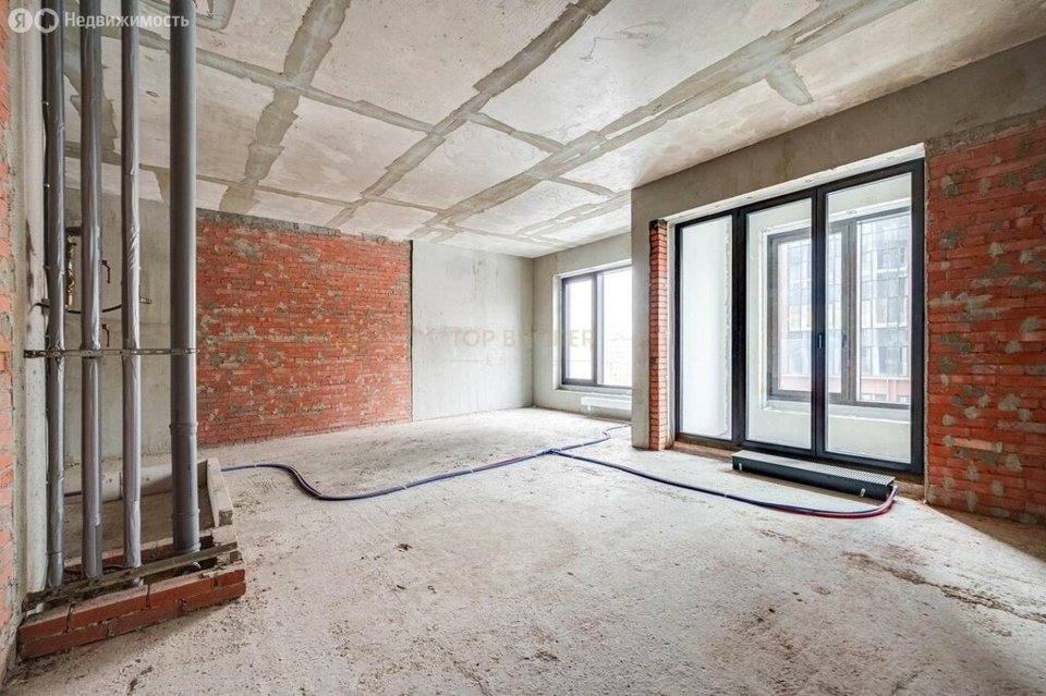 Продается 2-комнатная квартира, площадью 100.00 кв.м. Москва, улица Трубецкая, дом 12