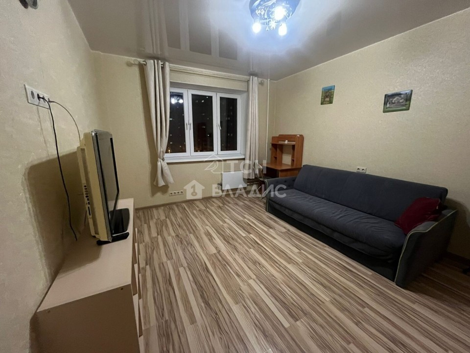 Продается 1-комнатная квартира, площадью 34.00 кв.м. Московская область, Лосино-Петровский городской округ, поселок Свердловский, улица Строителей, дом 8