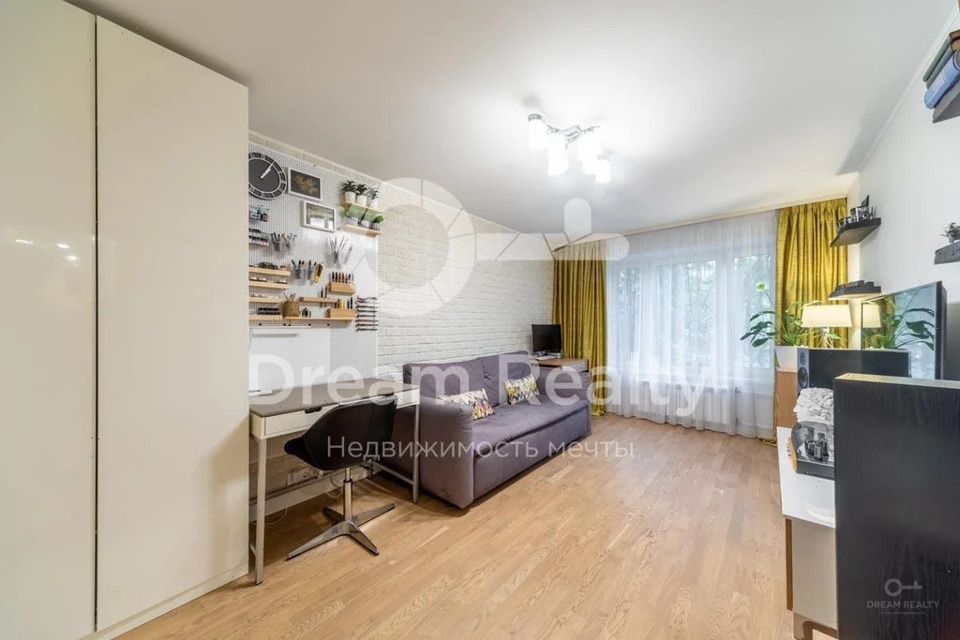 Продается 2-комнатная квартира, площадью 47.40 кв.м. Москва, улица 15-я Парковая, дом 26к2