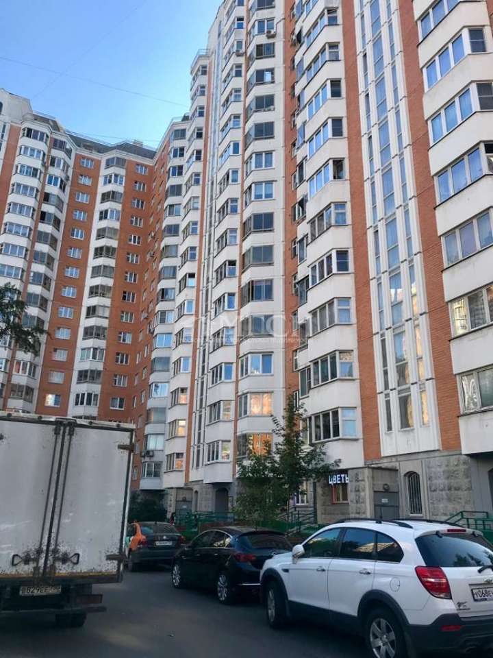 Продается 2-комнатная квартира, площадью 36.10 кв.м. Москва, улица Симоновский Вал, дом 17к1