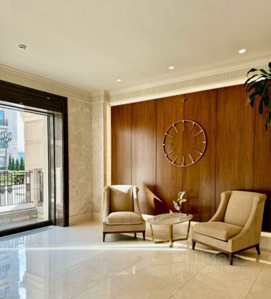 Продается 3-комнатная квартира, площадью 137.50 кв.м. Москва, набережная Котельническая, дом 31