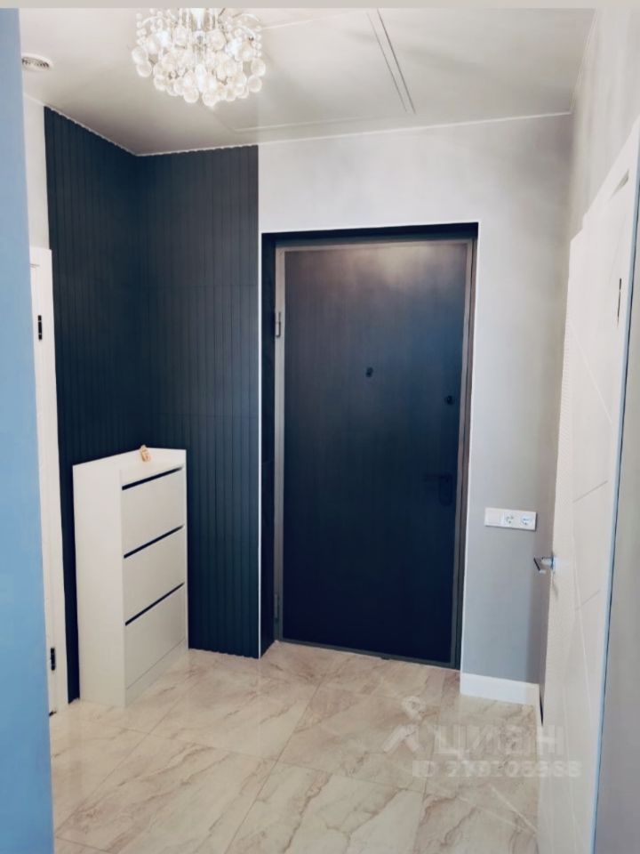 Продается 2-комнатная квартира, площадью 46.00 кв.м. Москва, улица Нежинская