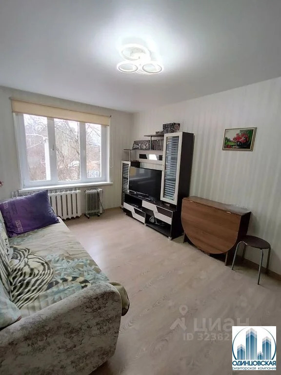 Продается 2-комнатная квартира, площадью 42.50 кв.м. Московская область, Одинцовский район, город Кубинка, городок Кубинка-10, дом 8