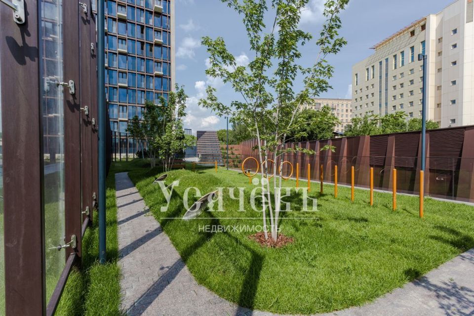 Продается 4-комнатная квартира, площадью 150.00 кв.м. Москва, улица Братьев Фонченко