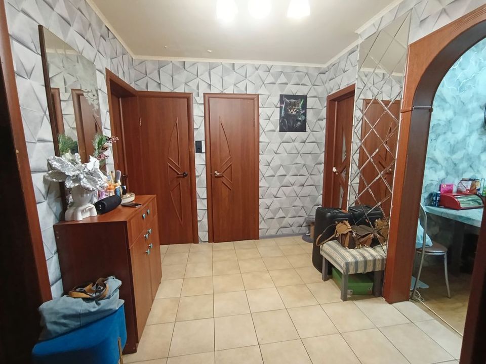 Продается 3-комнатная квартира, площадью 60.10 кв.м. Московская область, Сергиево-Посадский район, город Хотьково, улица Жуковского, дом 2