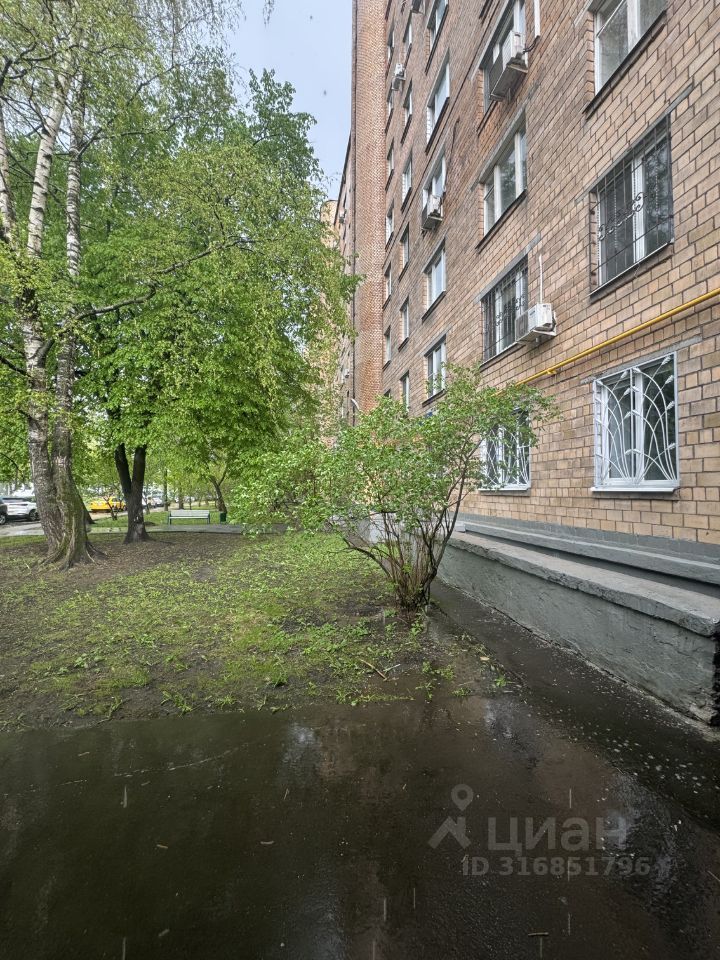 Продается 2-комнатная квартира, площадью 35.00 кв.м. Москва, улица Просторная, дом 2