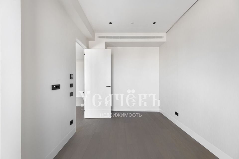 Продается 2-комнатная квартира, площадью 52.00 кв.м. Москва, улица Поклонная, дом 9