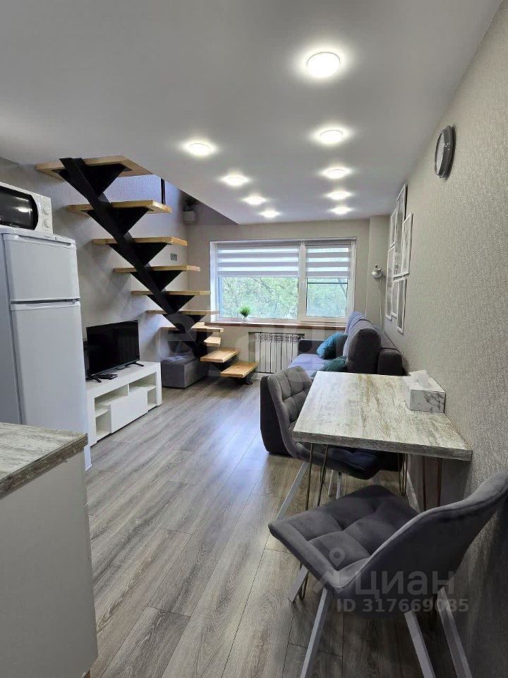 Продается 1-комнатная квартира, площадью 37.00 кв.м. Москва, улица Домодедовская, дом 4