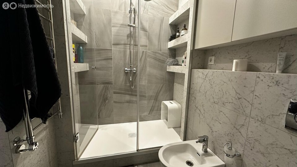 Продается 2-комнатная квартира, площадью 52.10 кв.м. Москва, улица Космонавтов, дом 14к1