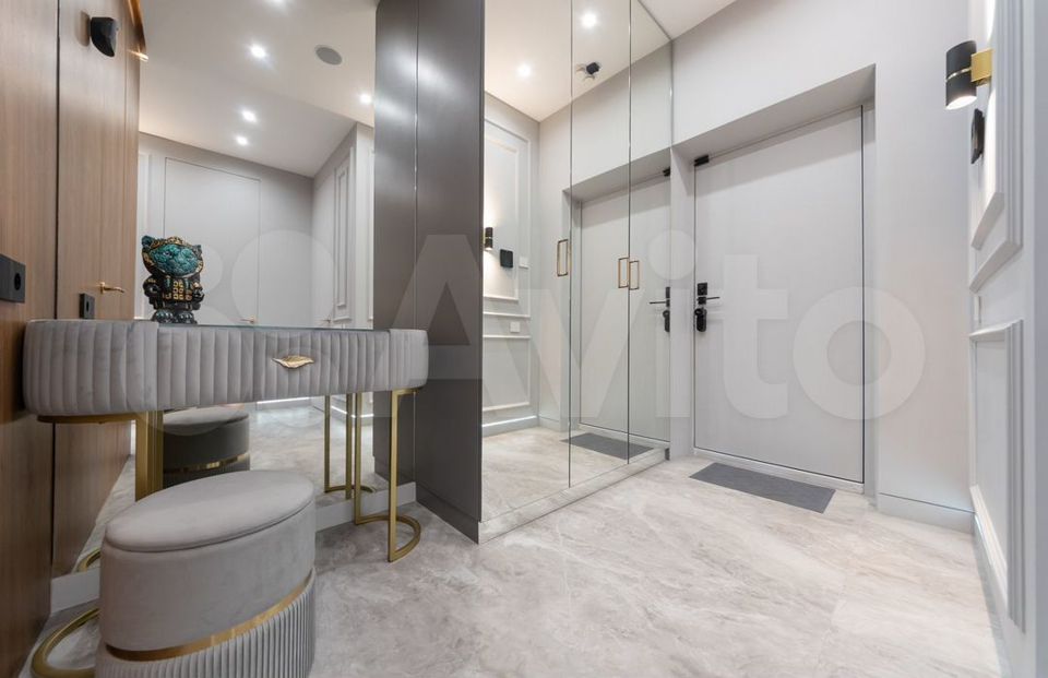 Продается 2-комнатная квартира, площадью 91.00 кв.м. Москва, набережная Котельническая, дом 1/15