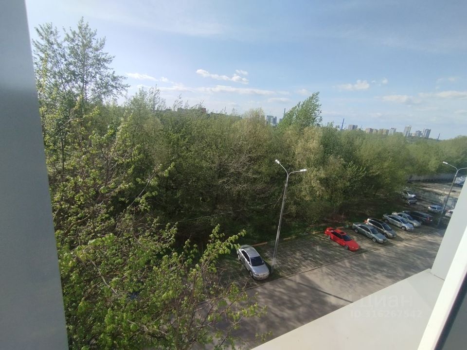 Продается 1-комнатная квартира, площадью 12.60 кв.м. Москва, Аминьевское шоссе, дом 5