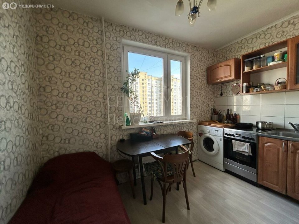 Продается 1-комнатная квартира, площадью 38.20 кв.м. Москва, улица Новомарьинская, дом 13