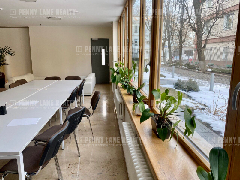 Продается 6-комнатная квартира, площадью 267.00 кв.м. Москва, Смоленский бульвар, дом 24