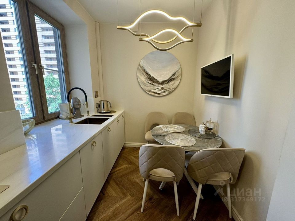 Продается 2-комнатная квартира, площадью 44.00 кв.м. Москва, Комсомольский проспект, дом 30