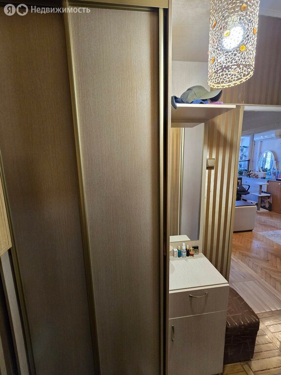 Продается 1-комнатная квартира, площадью 33.60 кв.м. Москва, Варшавское шоссе, дом 81к1