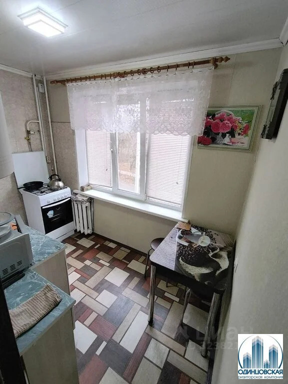 Продается 2-комнатная квартира, площадью 42.50 кв.м. Московская область, Одинцовский район, город Кубинка, городок Кубинка-10, дом 8