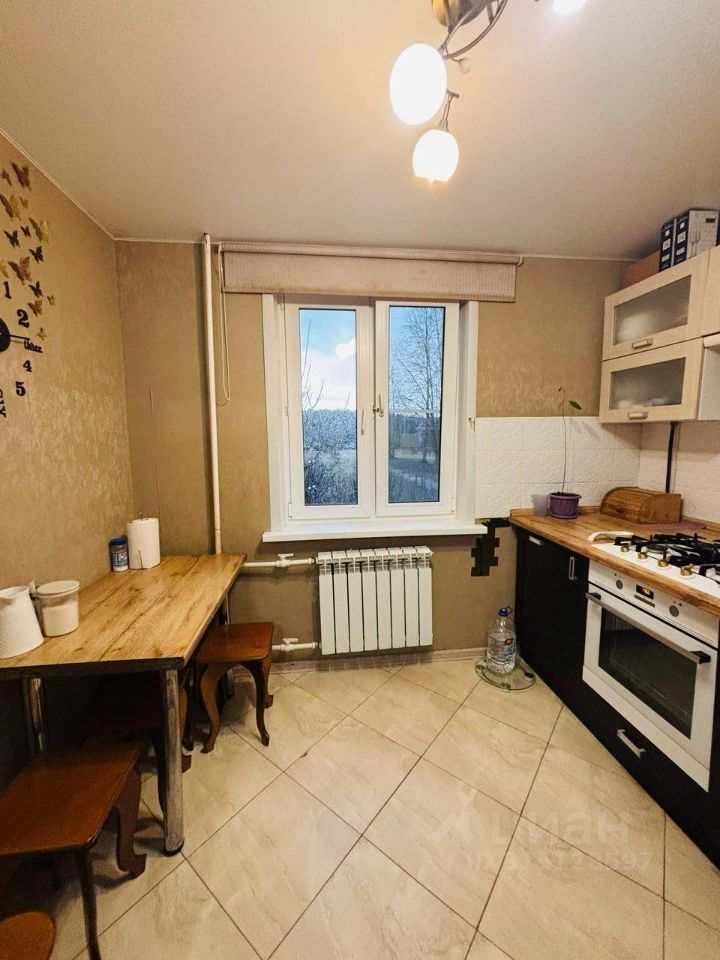 Продается 1-комнатная квартира, площадью 38.30 кв.м. Московская область, Сергиево-Посадский район, город Краснозаводск, улица 40 лет Победы, дом 5