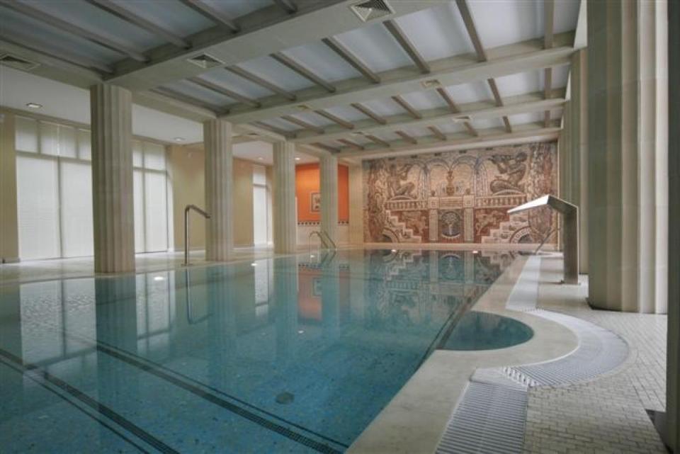 Продается 4-комнатная квартира, площадью 245.00 кв.м. Москва, переулок Большой Лёвшинский, дом 11