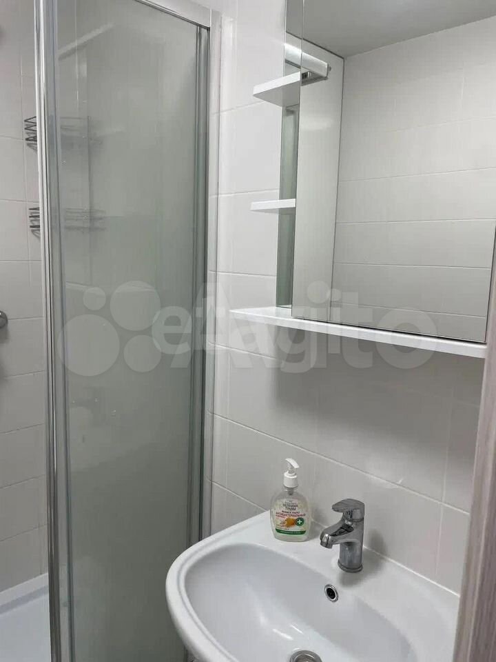 Продается 1-комнатная квартира, площадью 19.70 кв.м. Москва, улица Люблинская