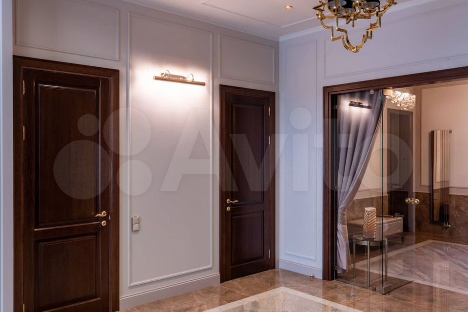 Продается 4-комнатная квартира, площадью 187.00 кв.м. Москва, переулок Козихинский Большой