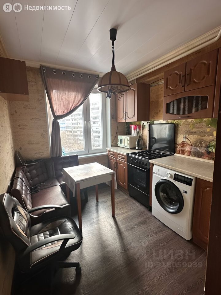 Продается 1-комнатная квартира, площадью 32.50 кв.м. Москва, улица Бажова, дом 15к2