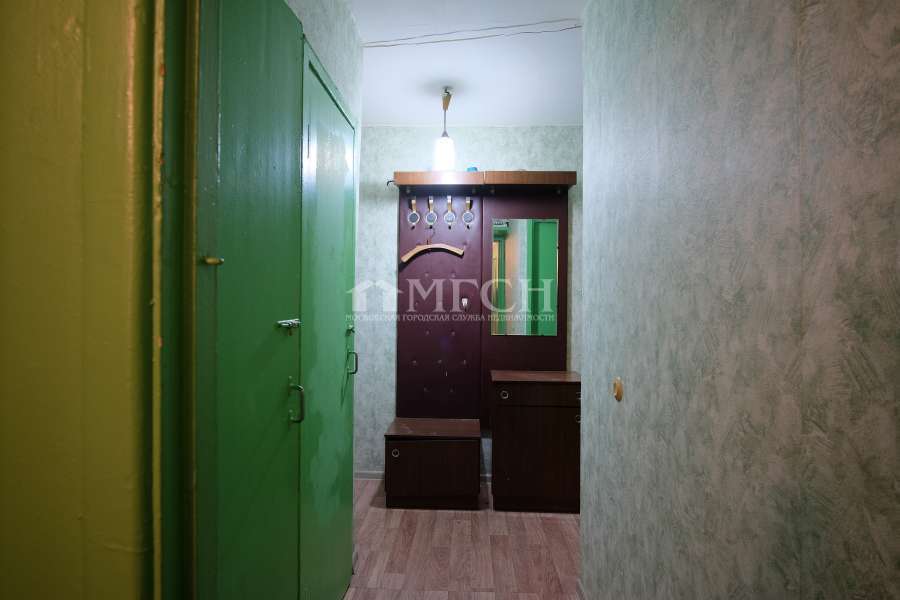 Продается 2-комнатная квартира, площадью 45.00 кв.м. Москва, улица Теплый Стан, дом 12к1