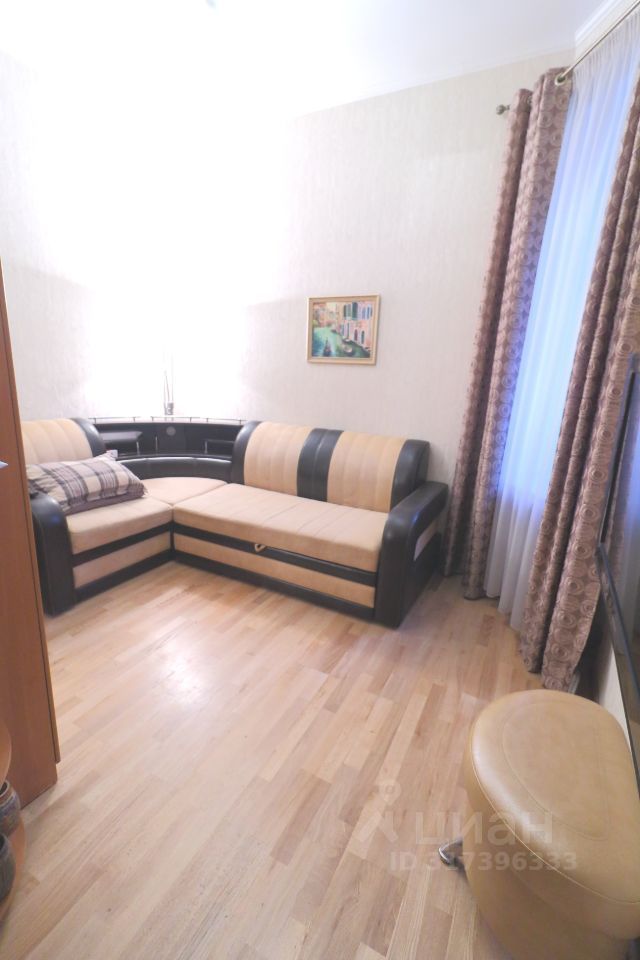 Продается 4-комнатная квартира, площадью 87.80 кв.м. Москва, переулок Трехпрудный, дом 11/13с2