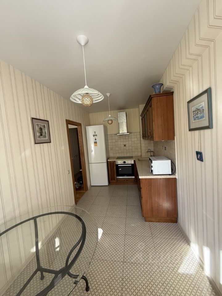 Продается 1-комнатная квартира, площадью 34.10 кв.м. Москва, набережная Котельническая, дом 33к1