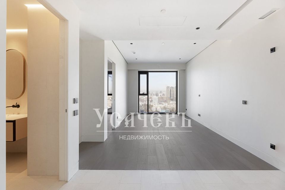 Продается 2-комнатная квартира, площадью 52.00 кв.м. Москва, улица Поклонная, дом 9