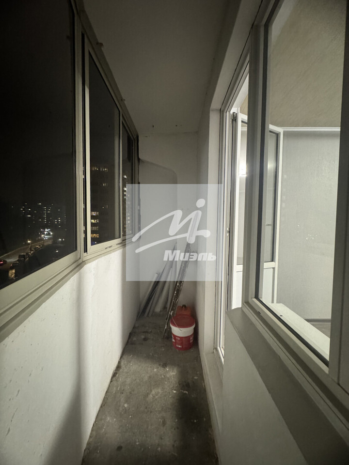 Продается 1-комнатная квартира, площадью 36.90 кв.м. Московская область, Солнечногорский район, поселок городского типа Голубое, улица Родниковая, дом 2