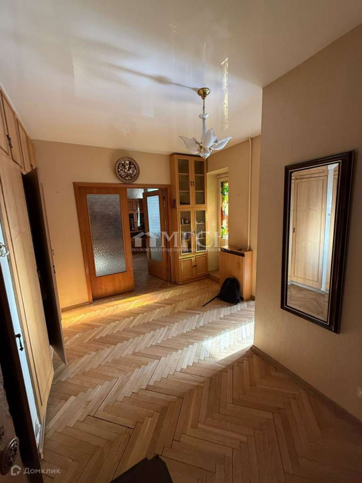 Продается 2-комнатная квартира, площадью 63.00 кв.м. Москва, улица Каменщики Малые, дом 14